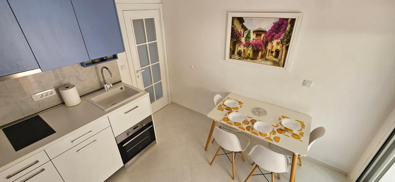 Sea View Apartment Aria Petrovac Exteriör bild